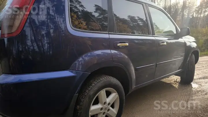 Nissan X-Trail 2004 photo 4