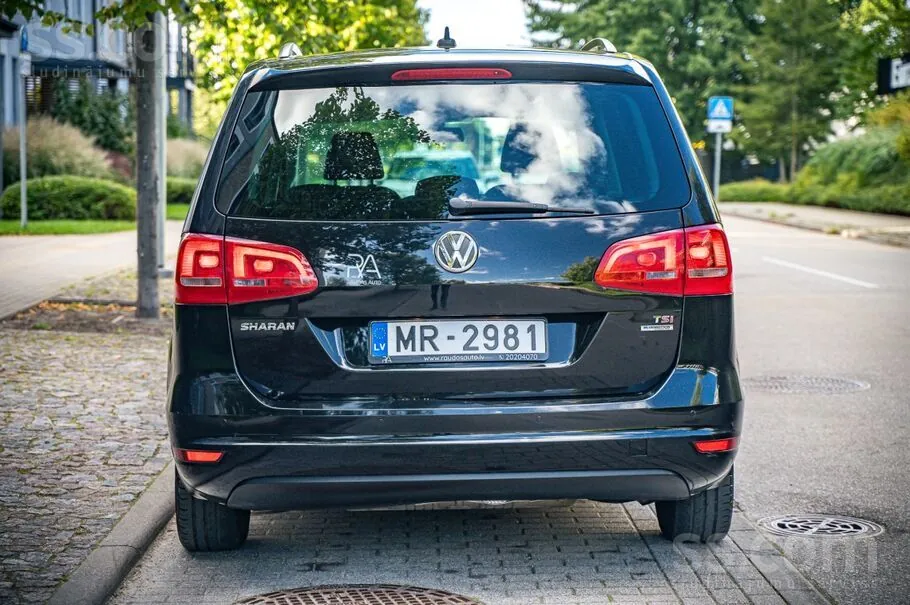 Volkswagen Sharan 2011 photo 5