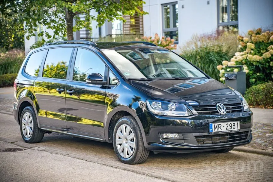 Volkswagen Sharan 2011 photo 3