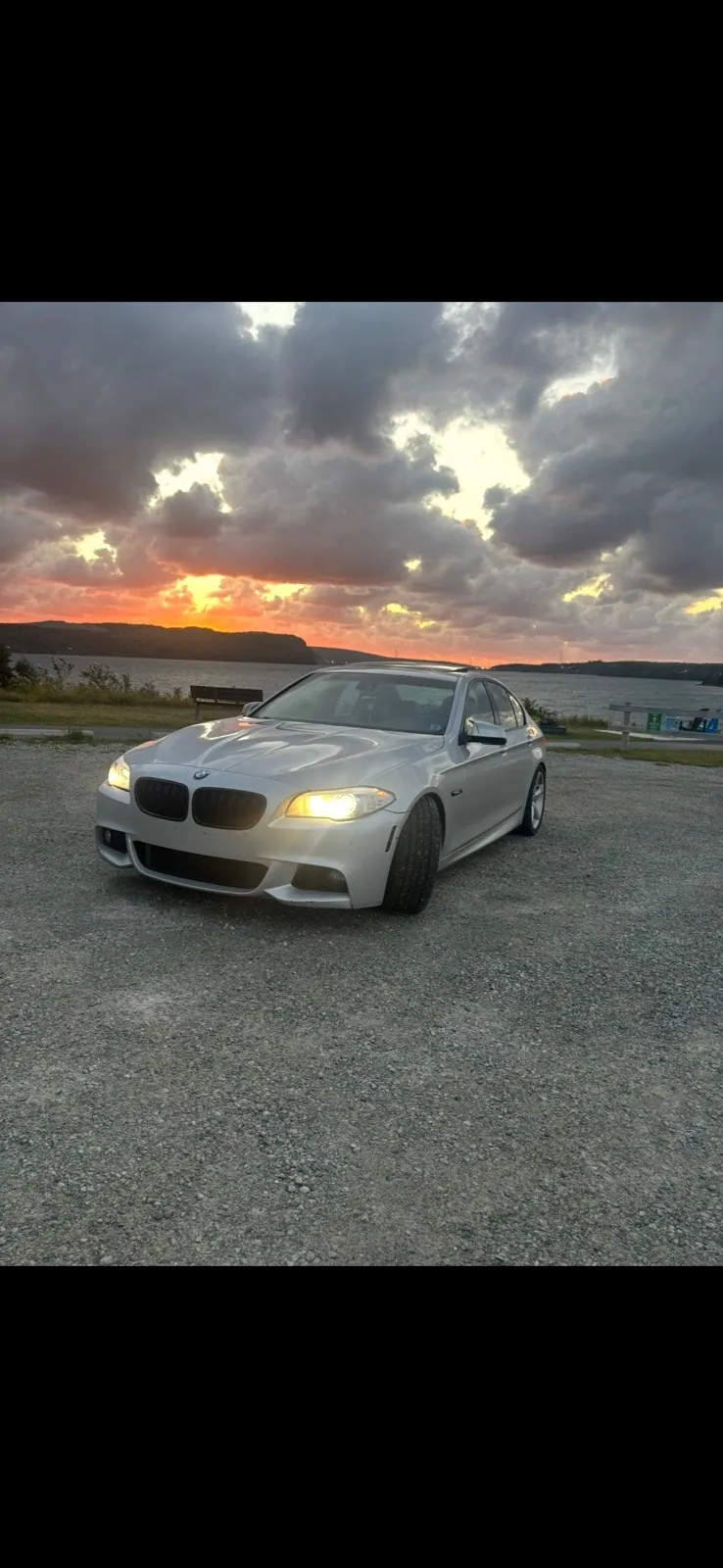 BMW 5Series 2011 photo 2