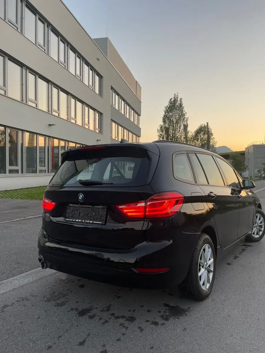 BMW 2 Series 2020 photo 2