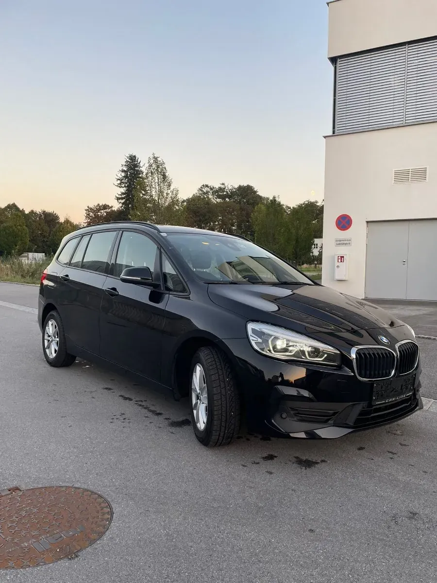 BMW 2 Series 2020 photo 3