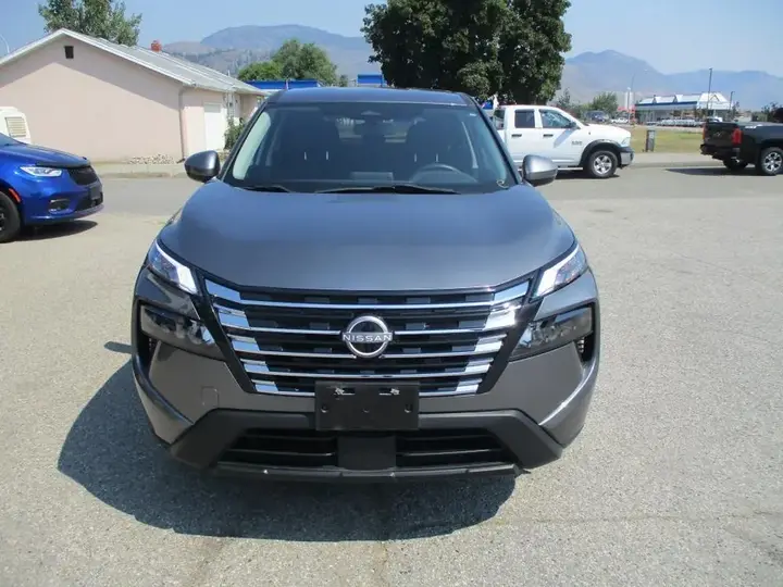 Nissan Rogue 2024 photo 2