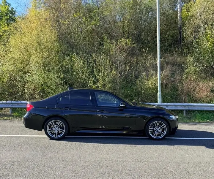BMW 3 Series 2016 photo 5