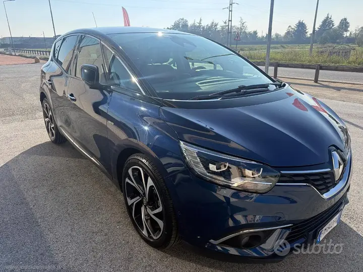 Renault Scenic 2017 photo 2