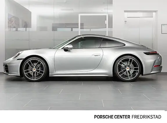 Porsche 911 2025 photo 2