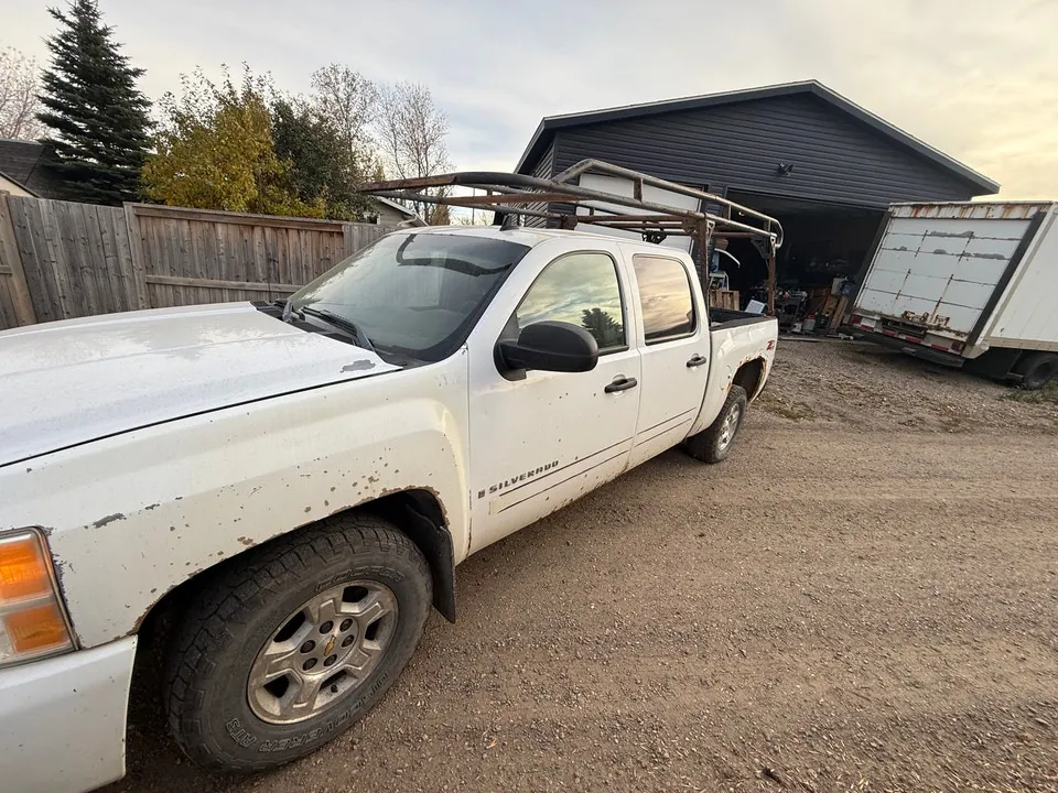 Chevrolet C/K Pickup 1500 2007 photo 2