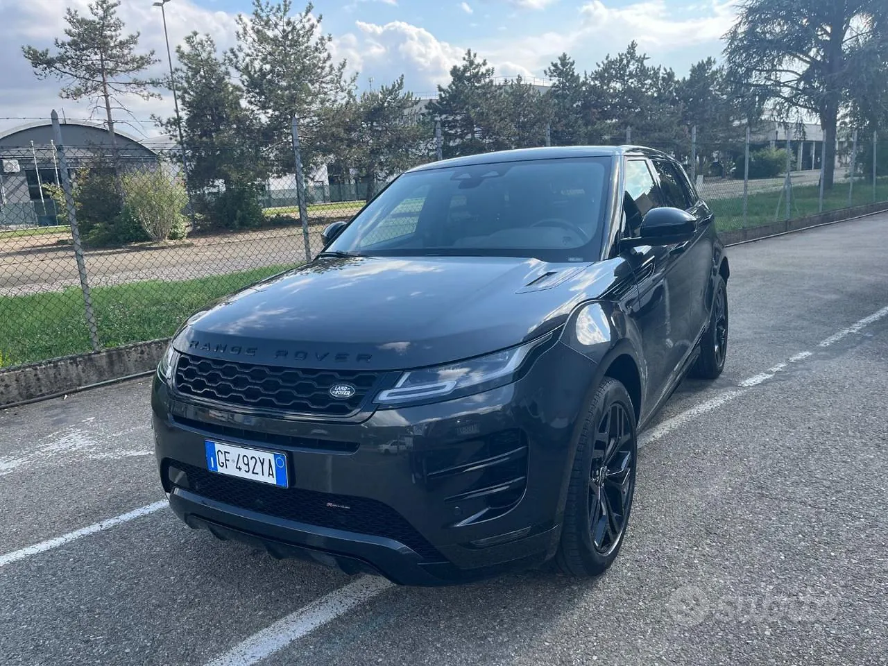 Land Rover Range Rover Evoque 2022 photo 2
