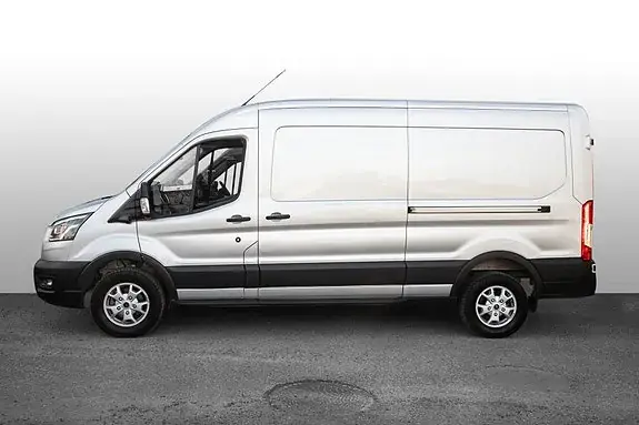 Ford Transit 2023 photo 4