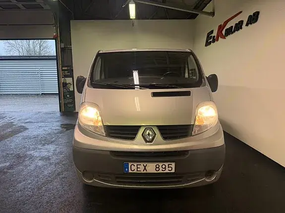 Renault Trafic 2013 photo 5