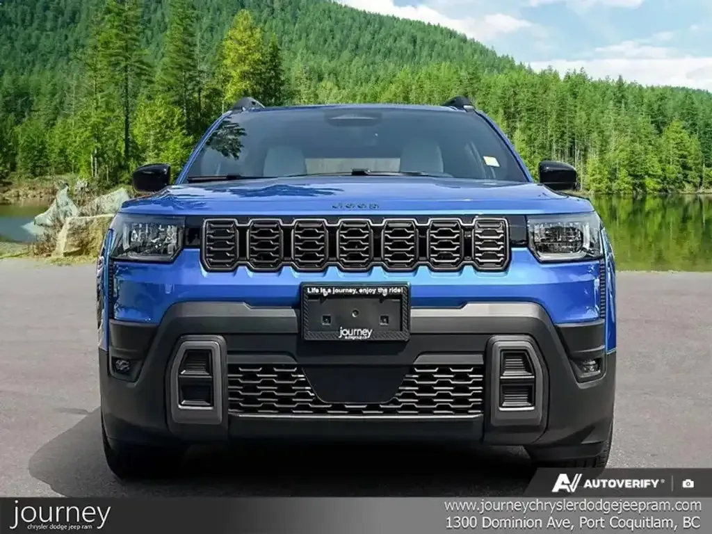 Jeep Cherokee 2026 photo 2