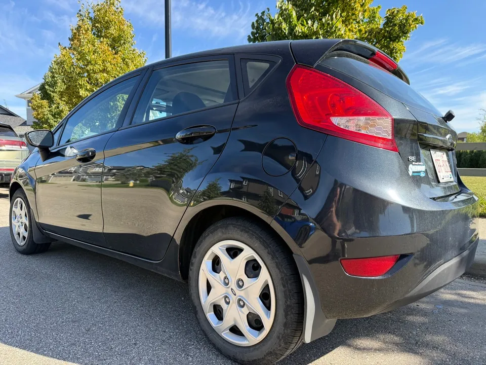 Ford Fiesta 2013 photo 2