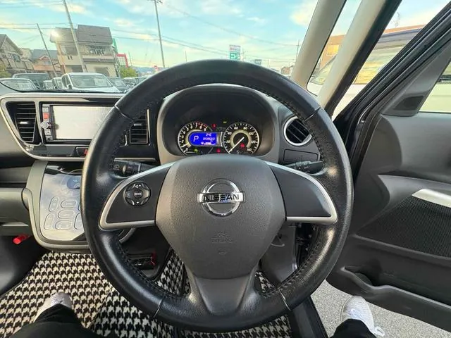 Nissan Dayz Roox 2014 photo 3