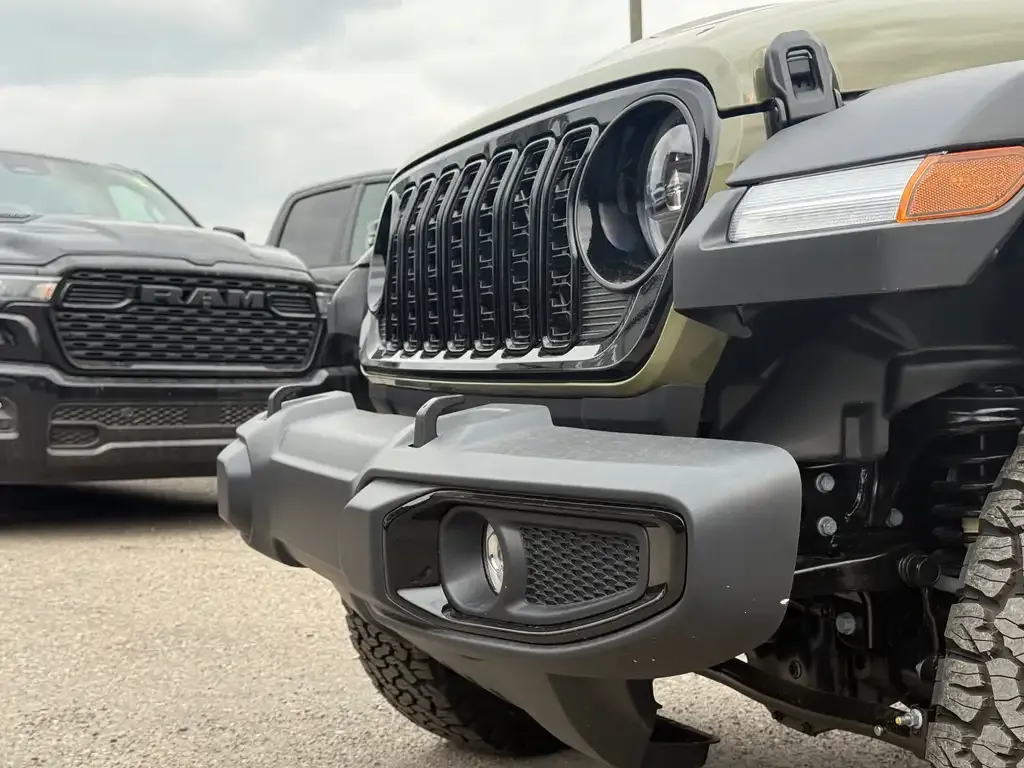 Jeep Wrangler 2026 photo 2