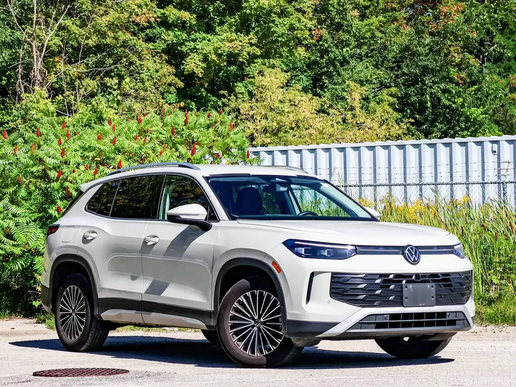 Volkswagen Tiguan 2026 photo 2