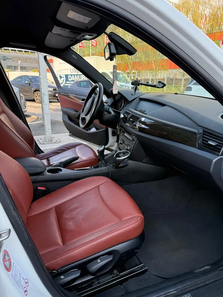 BMW X1 2010 photo 3