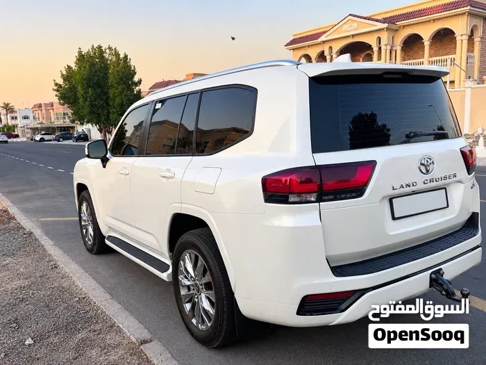 Toyota Land Cruiser Gxr 2025 photo 3
