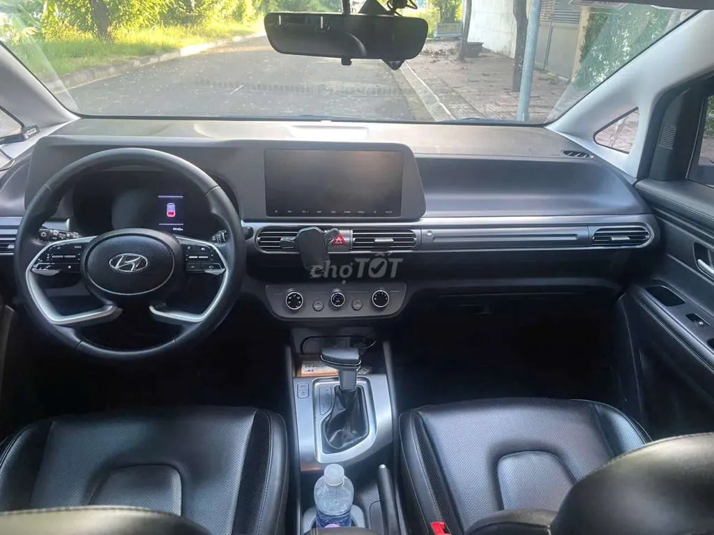 Hyundai Stargazer