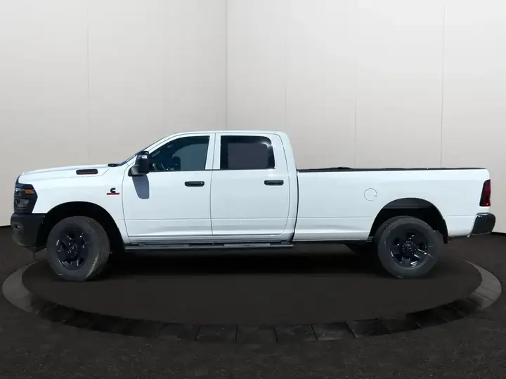 Ram 3500 2026 photo 2