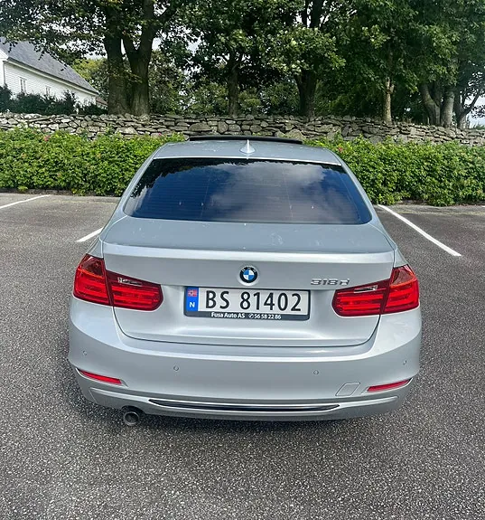 BMW 318D 2012 photo 5