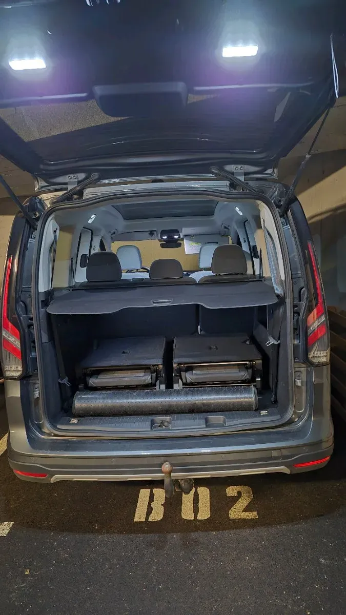 Ford Tourneo Connect 2023 photo 2