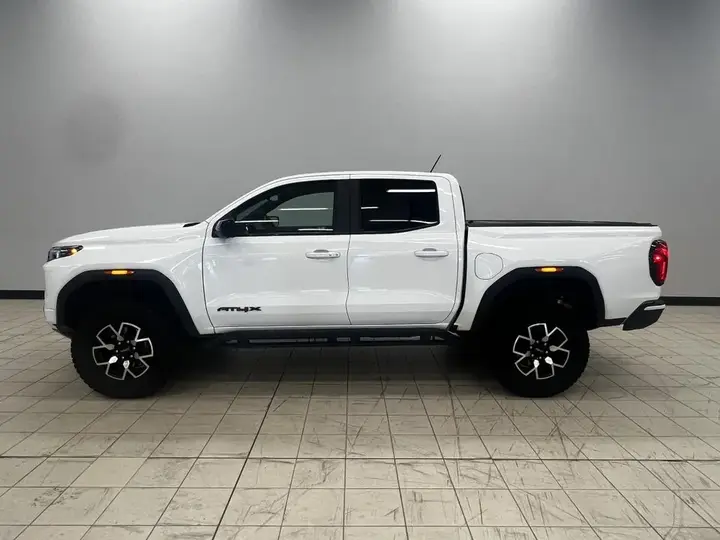 GMC Canyon 2024 photo 4