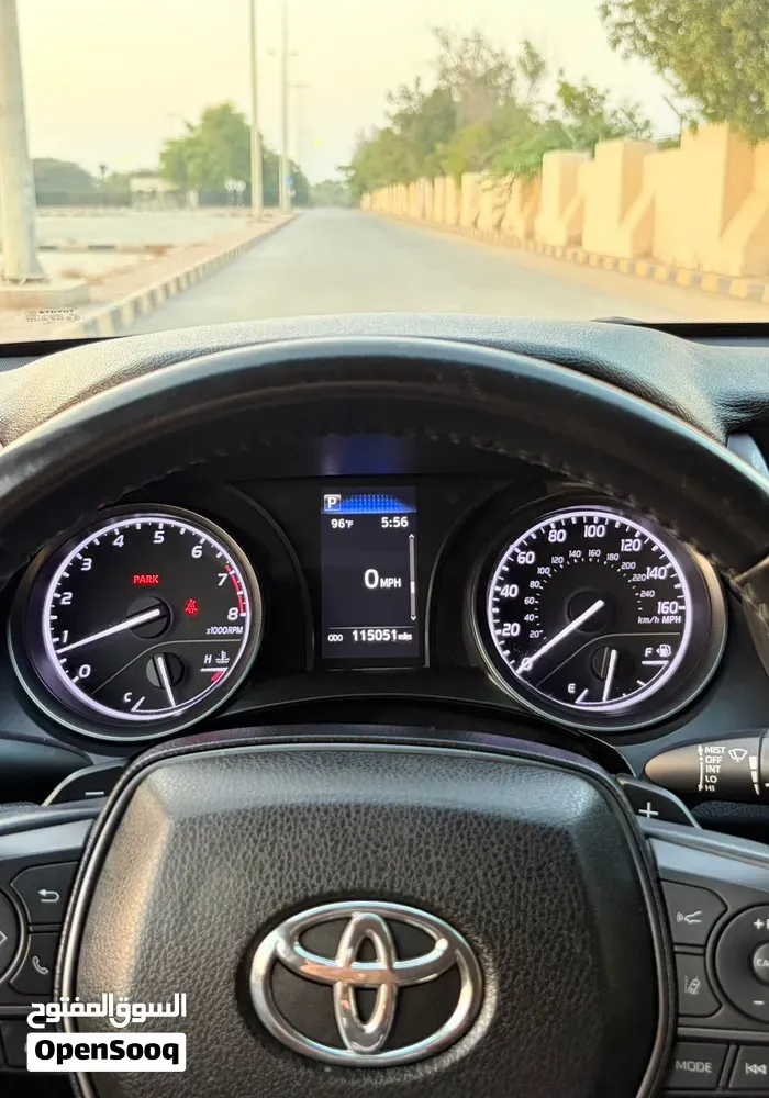 Toyota Camry 2021 photo 3