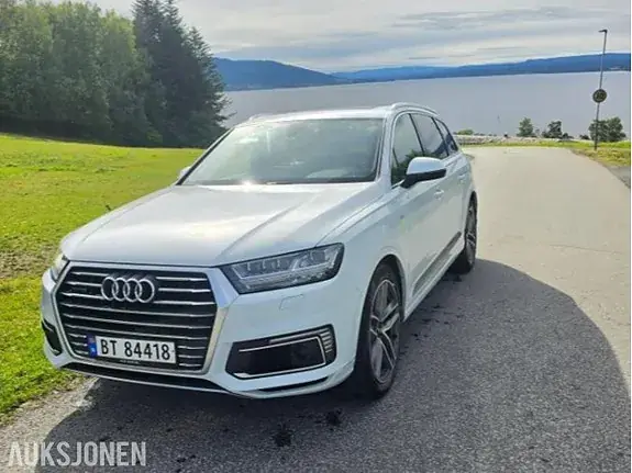 Audi Q7 2018 photo 4