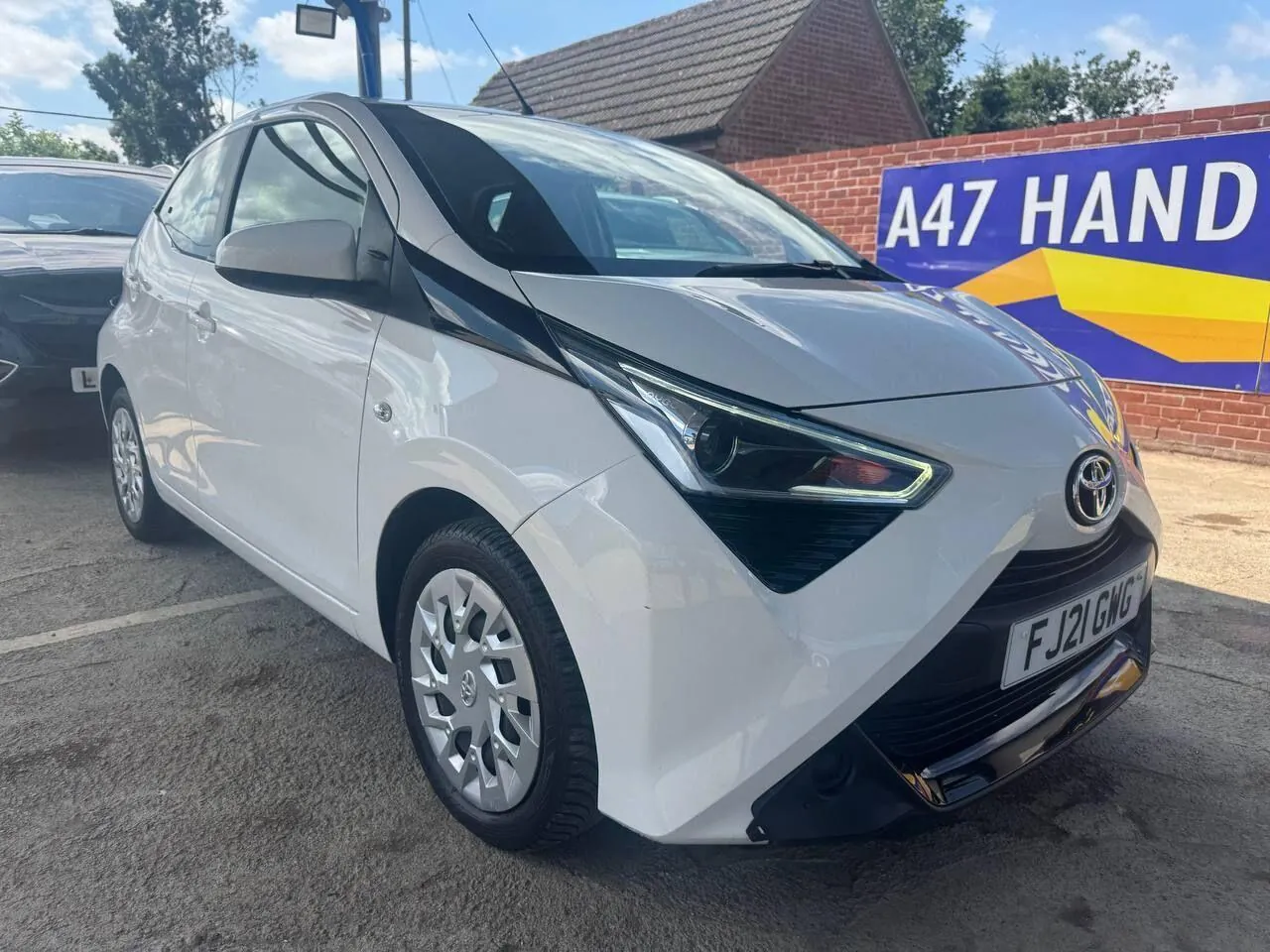 Toyota Aygo 2021 photo 2