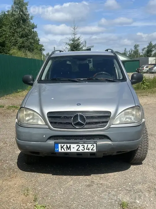 Mercedes-Benz Ml230