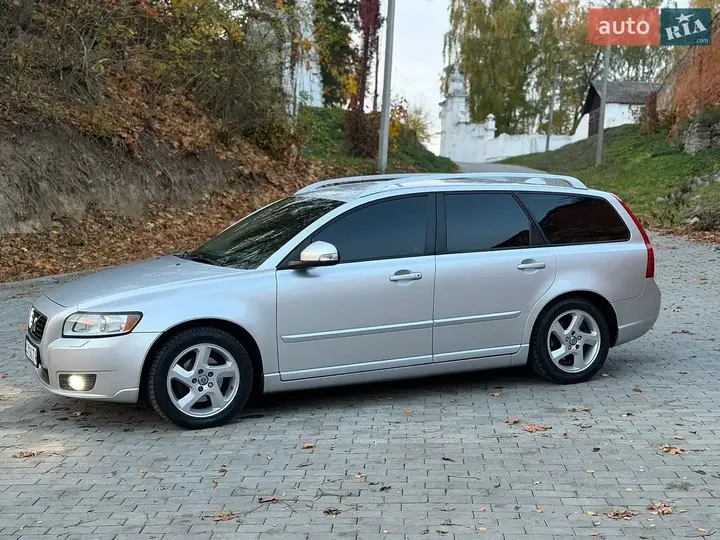 Volvo V50 2012 photo 4