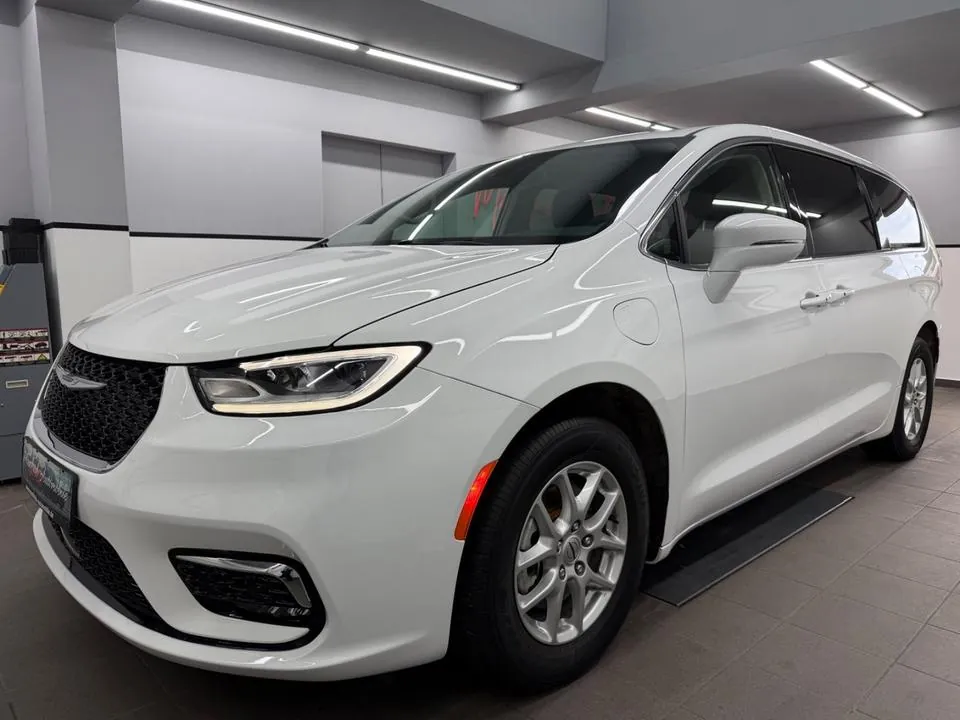 Chrysler Pacifica