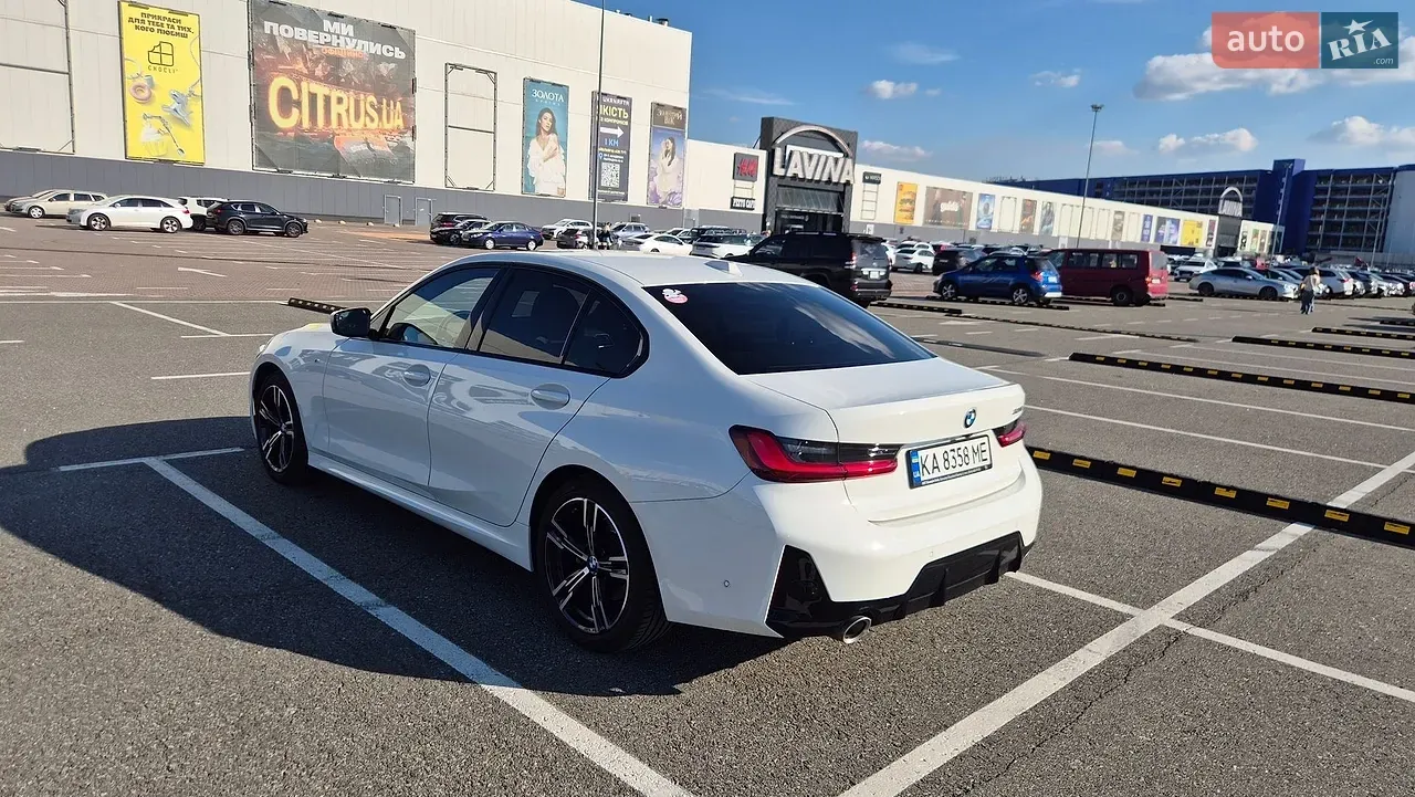 BMW 3 Series 2024 photo 5