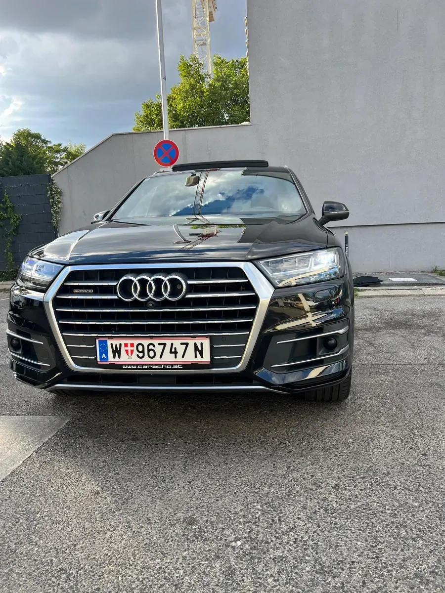 Audi Q7 2016 photo 2