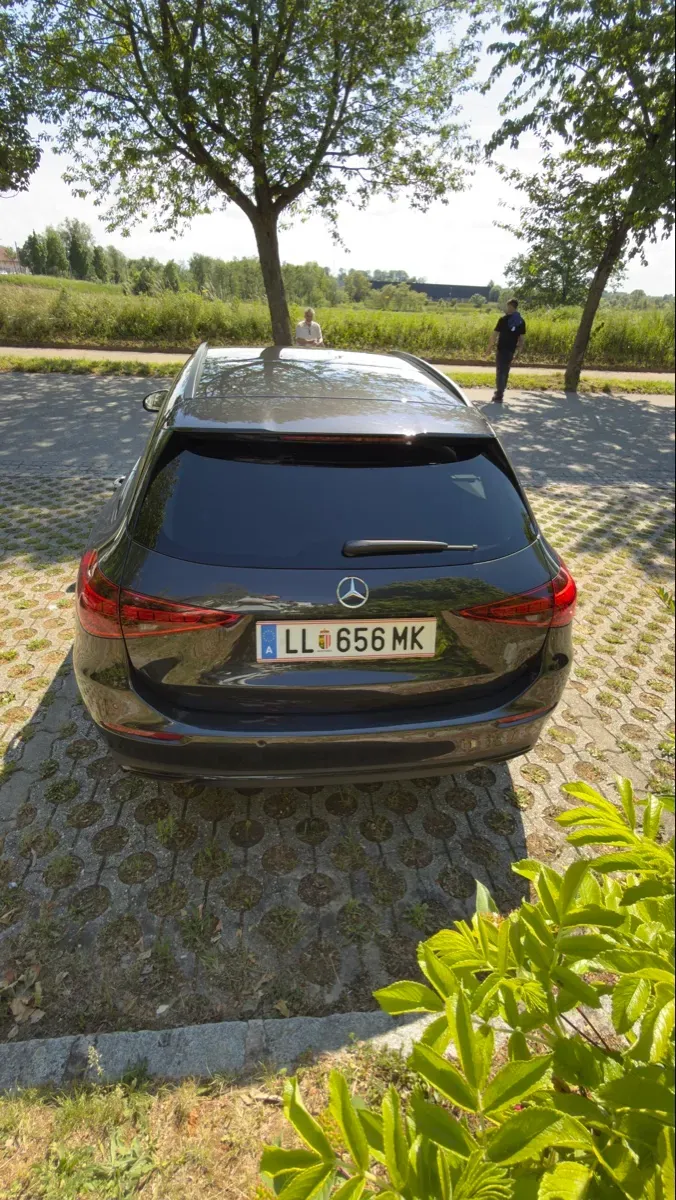 Mercedes-Benz C-Class 2022 photo 3