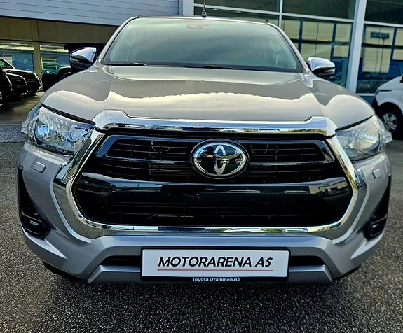 Toyota Hilux 2021 photo 2