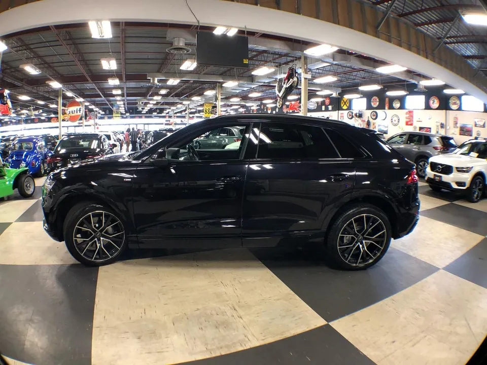 Audi Q8 2021 photo 4