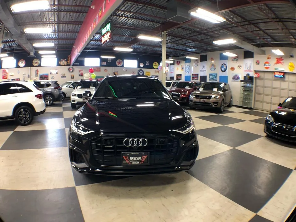 Audi Q8 2021 photo 2