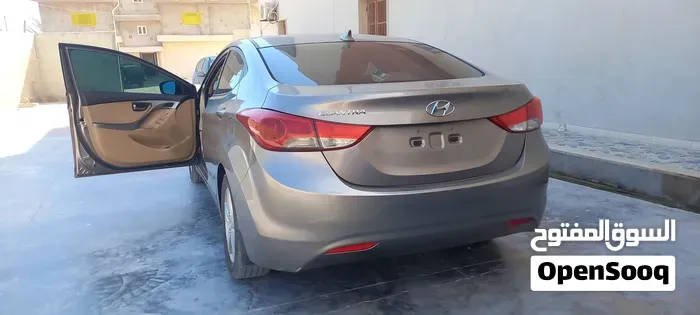 Hyundai Elantra 2012 photo 2