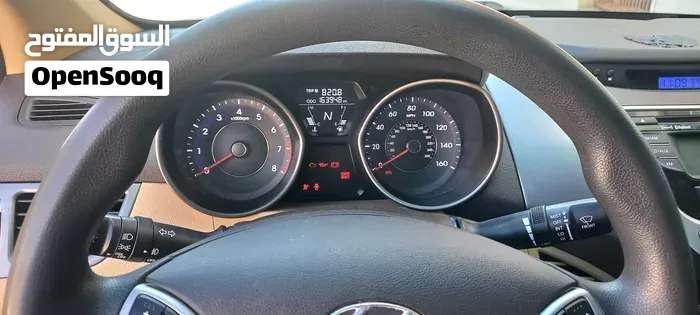 Hyundai Elantra 2012 photo 3