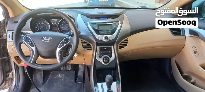 Hyundai Elantra 2012 photo 4