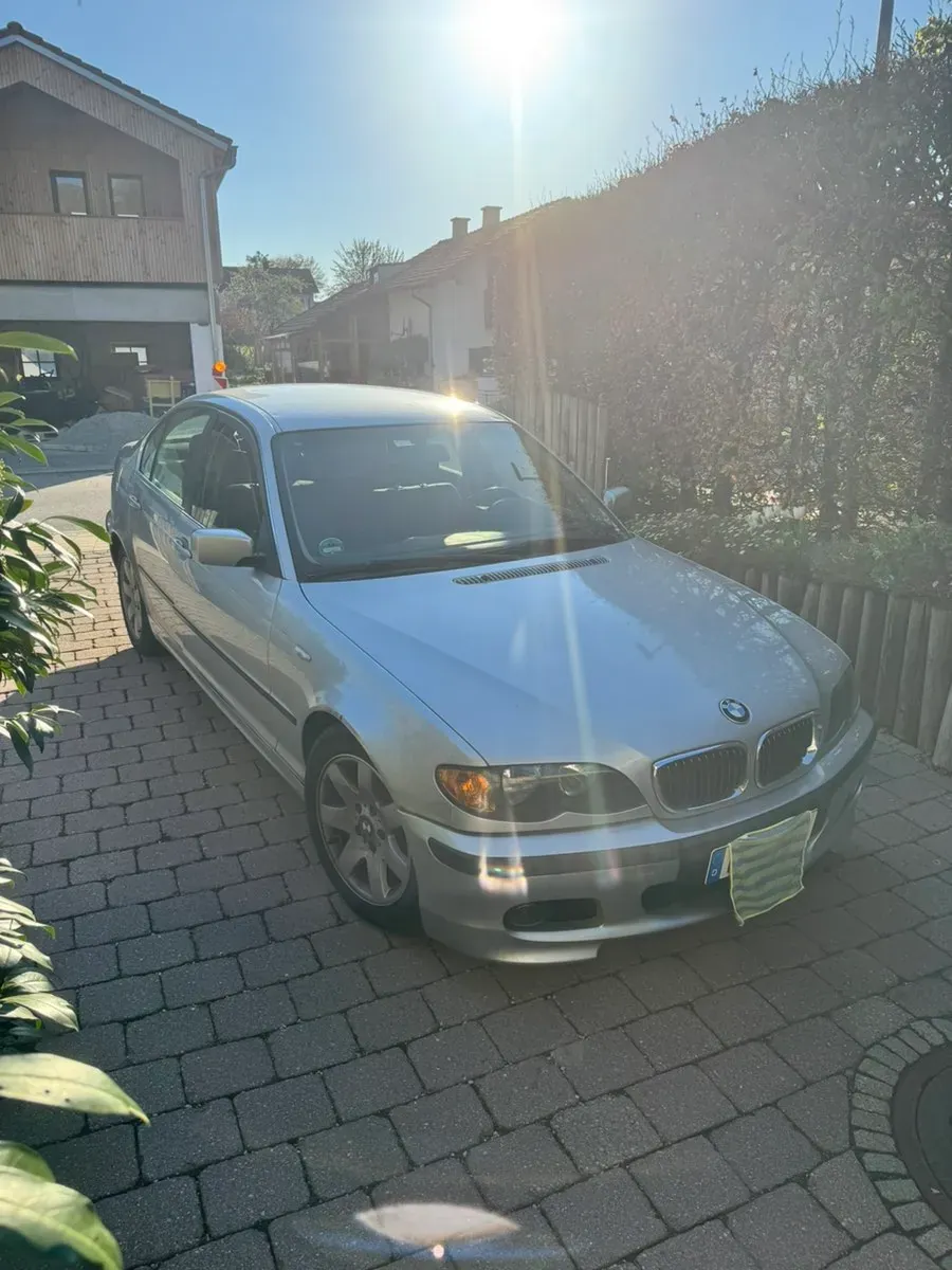 BMW 3 Series 2002 photo 2
