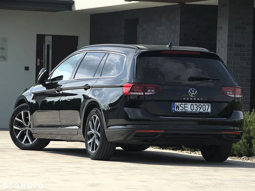 Volkswagen Passat 2022 photo 3