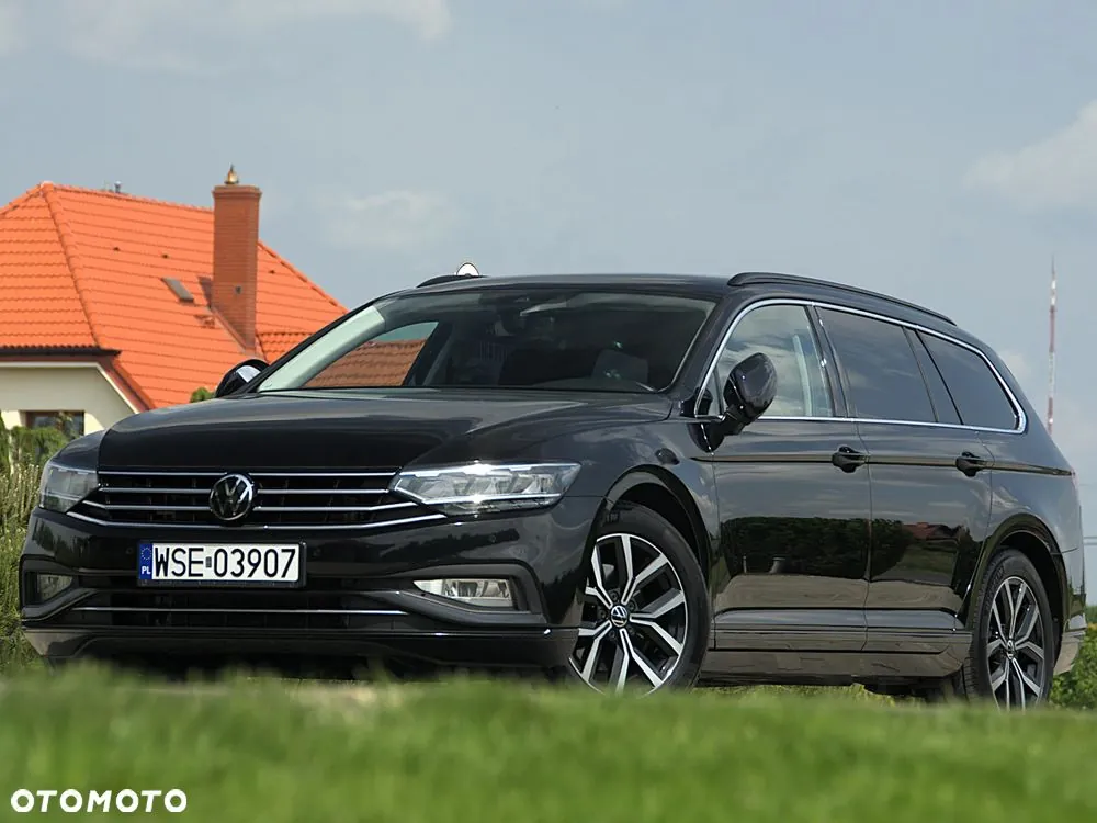 Volkswagen Passat 2022 photo 2