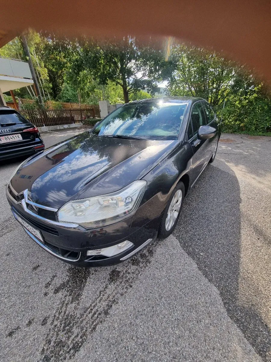 Citroen C5 2011 photo 2