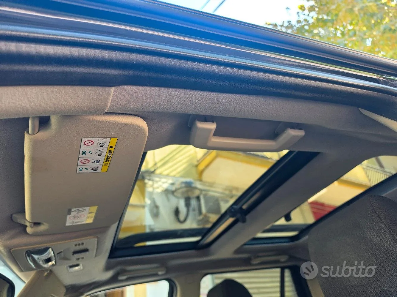 Land Rover Freelander 2017 photo 3