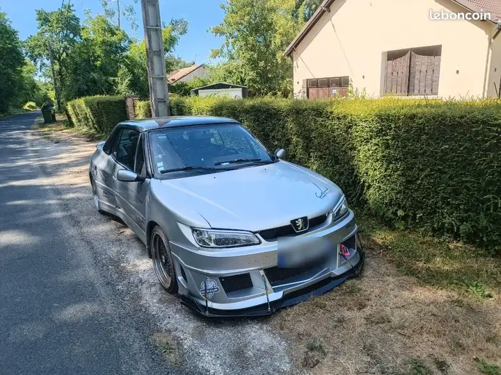 Peugeot 306