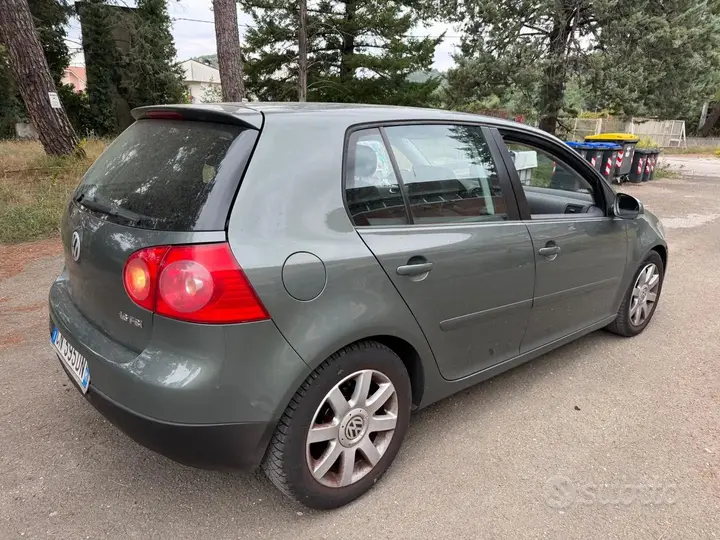 Volkswagen Golf 2004 photo 2