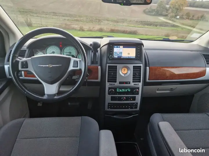 Chrysler Grand Voyager 2009 photo 3