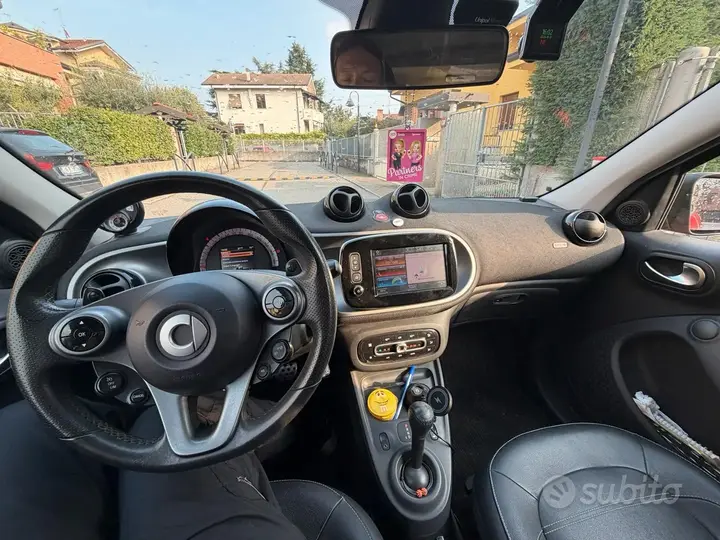 Smart Forfour 2016 photo 5